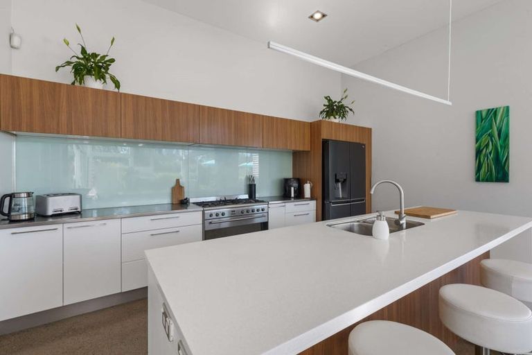 Photo of property in 4 Hillford Place, Welcome Bay, Tauranga, 3175