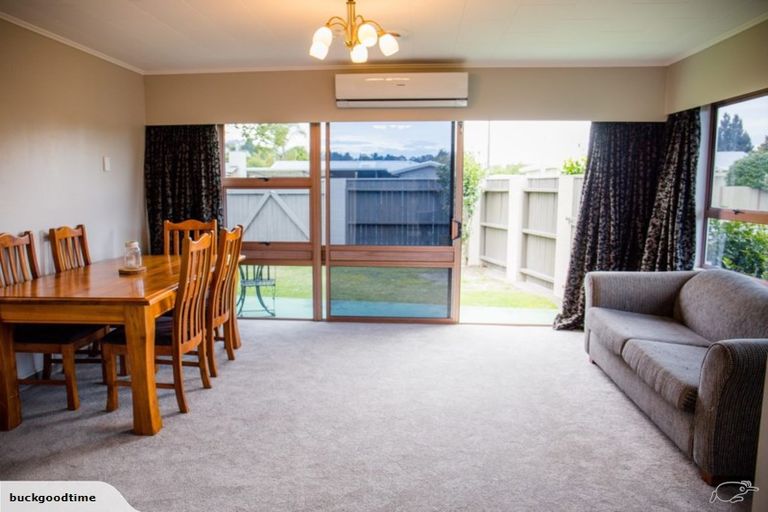 Photo of property in 10 Harpham Street, Taradale, Napier, 4112