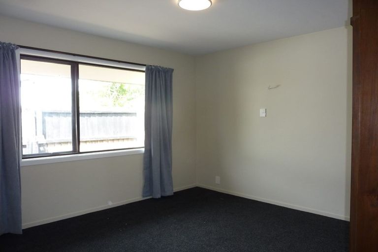Photo of property in 2/21 Finsbury Street, Islington, Christchurch, 8042