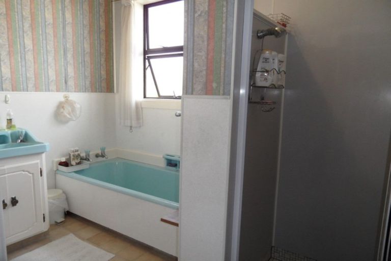 Photo of property in 23 Milton Street, Gore, 9710