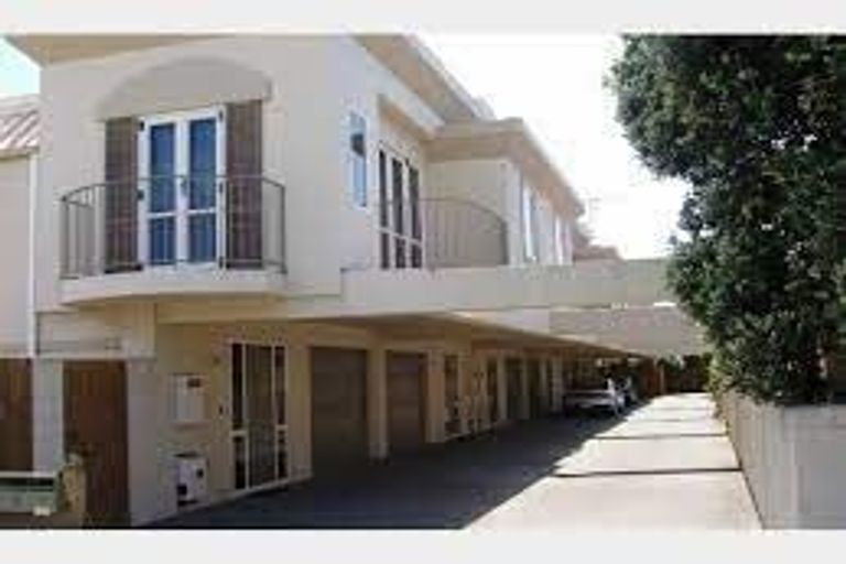 Photo of property in 31 Rita Street, Mount Maunganui, 3116