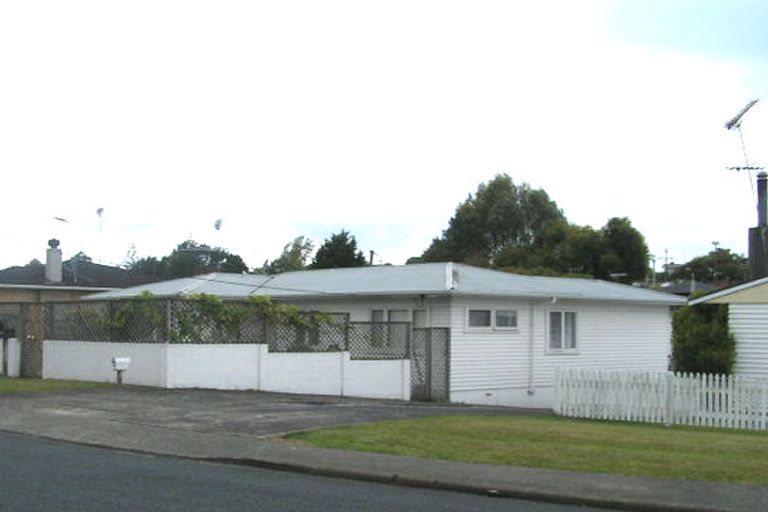 Photo of property in 1/17 Becroft Drive, Forrest Hill, Auckland, 0620