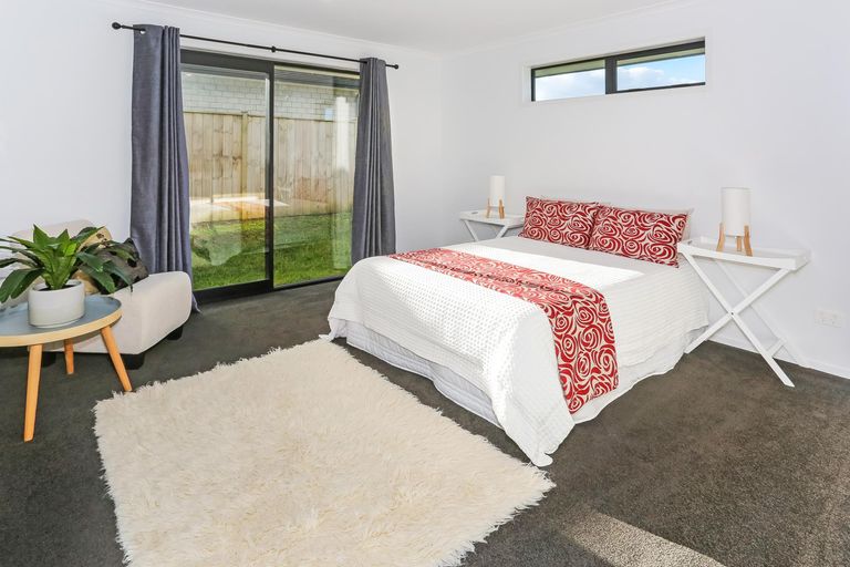 Photo of property in 15 Glenkirk Crescent, Pokeno, 2402