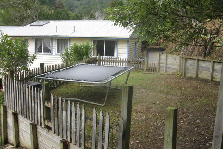 Photo of property in 470d Stokes Valley Road, Stokes Valley, Lower Hutt, 5019