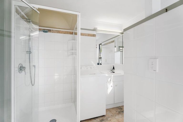 Photo of property in 32 The Circle, Manly, Whangaparaoa, 0930