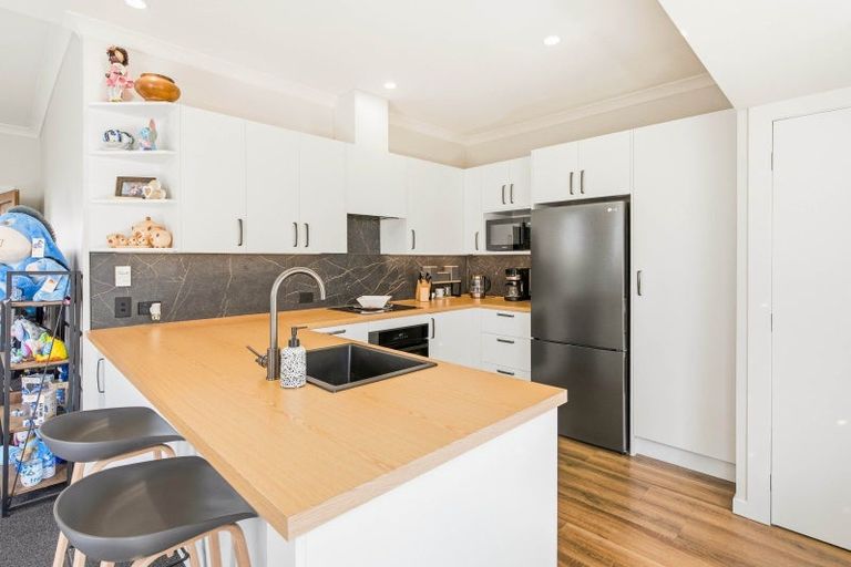 Photo of property in 160 Bay View Road, South Dunedin, Dunedin, 9012