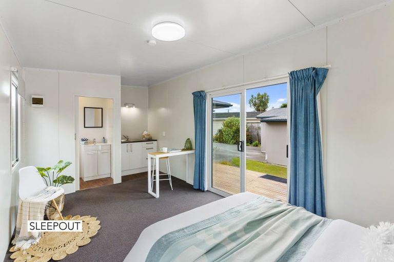 Photo of property in 16 Lemon Street, Otaki, 5512