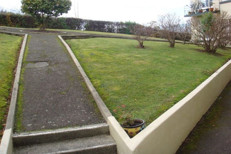 Photo of property in 4d Alva Street, Dunedin Central, Dunedin, 9016