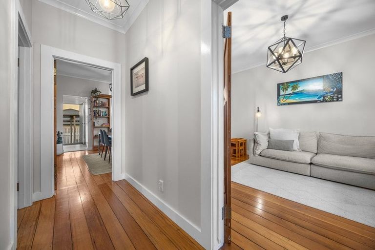 Photo of property in 1/141 Colwill Road, Massey, Auckland, 0614