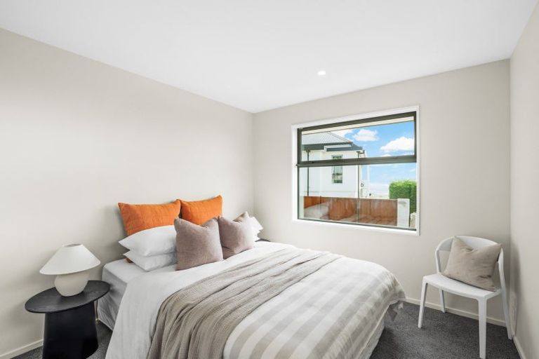 Photo of property in 223b Mount Pleasant Road, Mount Pleasant, Christchurch, 8081