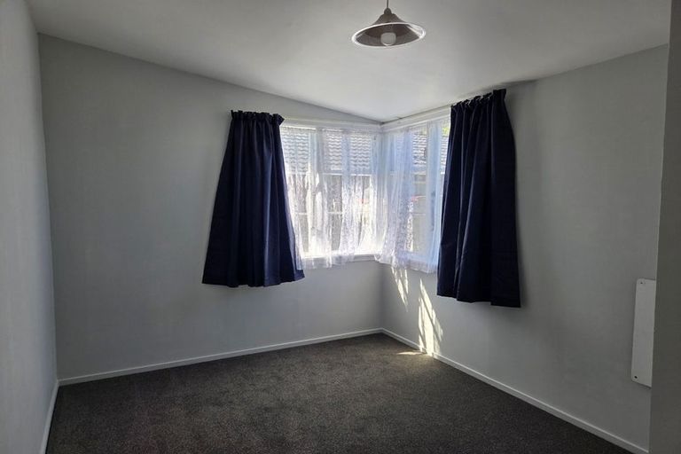 Photo of property in 18 Picton Avenue, Riccarton, Christchurch, 8011