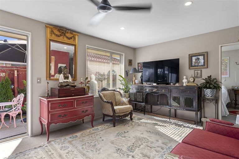 Photo of property in 2/19 Orontes Street, Shirley, Christchurch, 8013