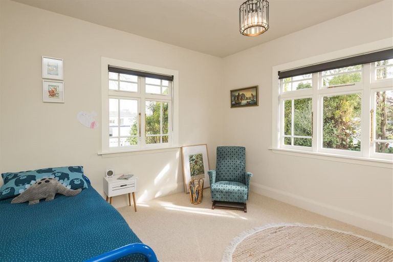 Photo of property in 119 Fifield Terrace, Opawa, Christchurch, 8023