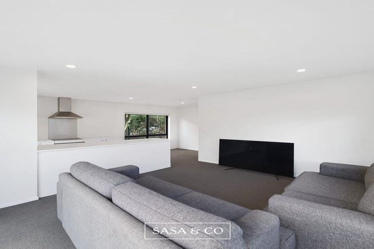 Photo of property in 90 Chelburn Crescent, Mangere East, Auckland, 2024