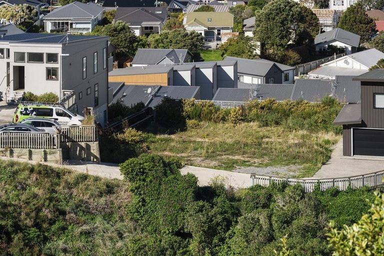 Photo of property in 3/104 Maupuia Road, Maupuia, Wellington, 6022