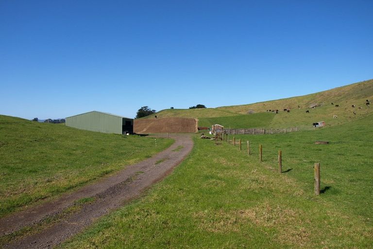 Photo of property in 247 Kaihau Road, Karioitahi, Waiuku, 2683