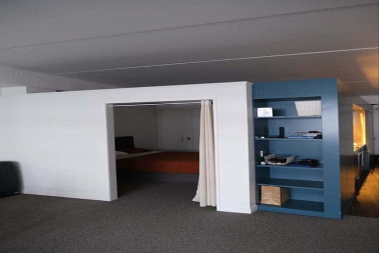 Photo of property in Gerondis Bldg Apartments, 302/60 Willis Street, Wellington Central, Wellington, 6011