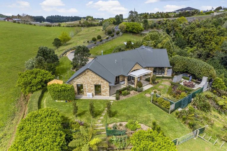 Photo of property in 45a Medhurst Road, Bombay, 2675