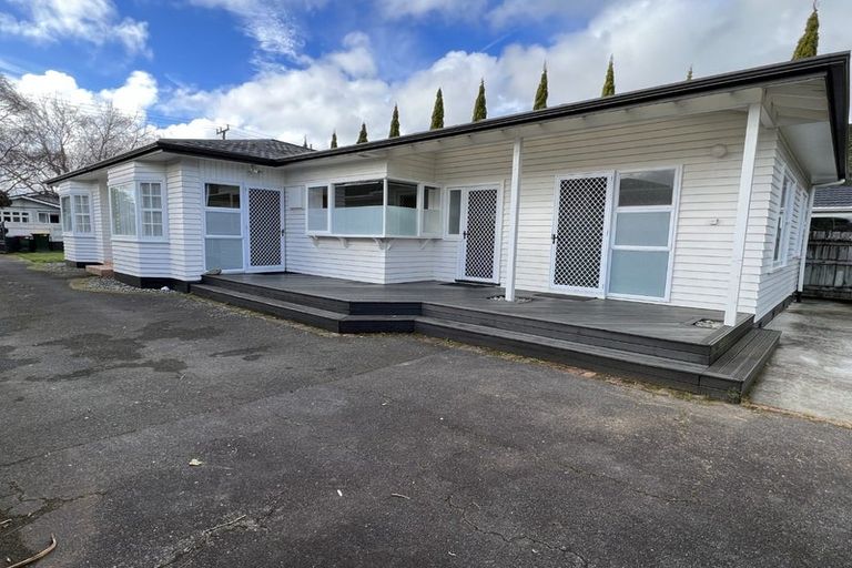 Photo of property in 8 Norton Park Avenue, Fairfield, Lower Hutt, 5011