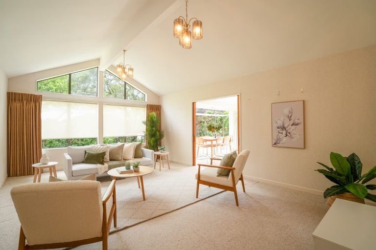 Photo of property in 171 Westchester Drive, Churton Park, Wellington, 6037