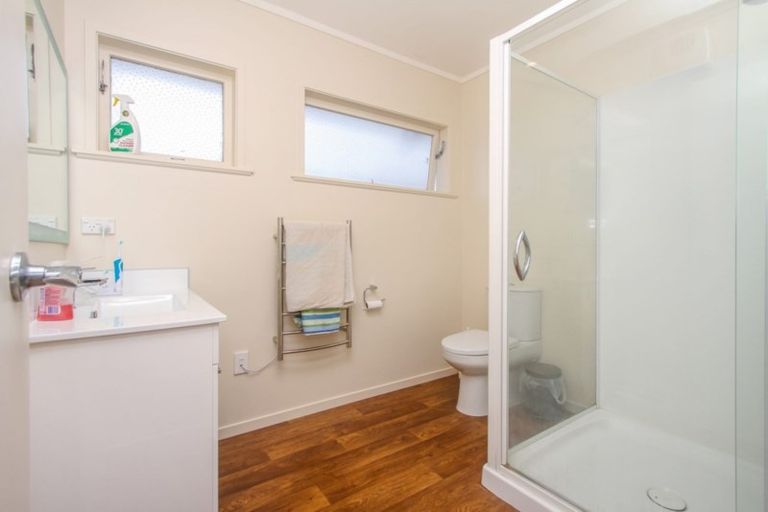 Photo of property in 58 Bay Street, Red Beach, 0932