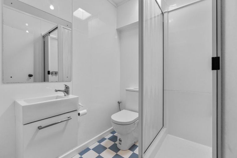 Photo of property in 24 Motukari Place, Onaero, Urenui, 4383