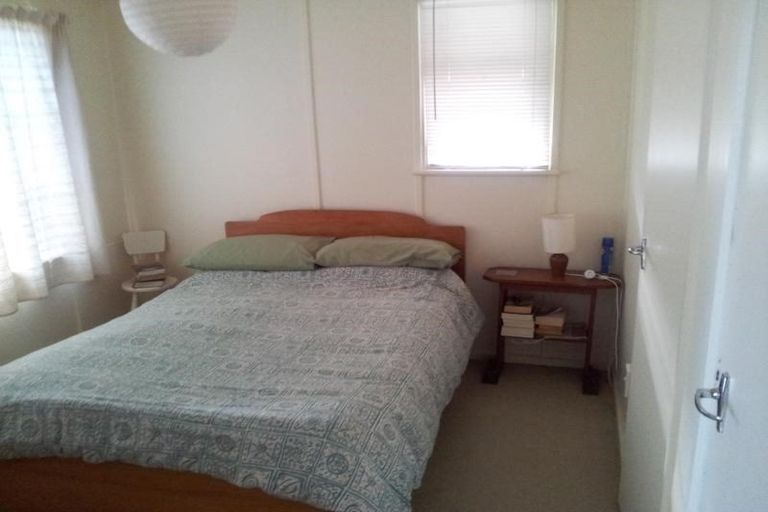 Photo of property in 35a Hicks Crescent, Waikanae Beach, Waikanae, 5036