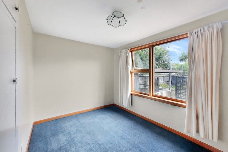 Photo of property in 5 Withells Road, Avonhead, Christchurch, 8042