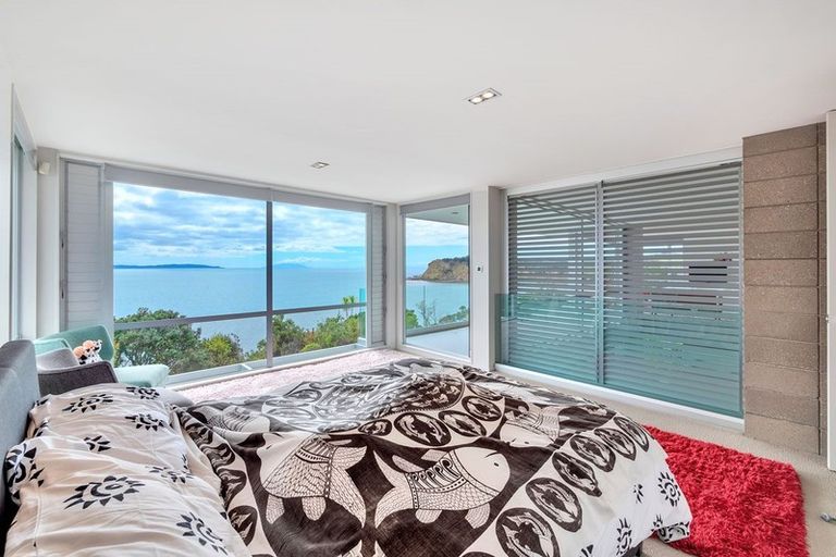 Photo of property in 1462 Whangaparaoa Road, Army Bay, Whangaparaoa, 0930