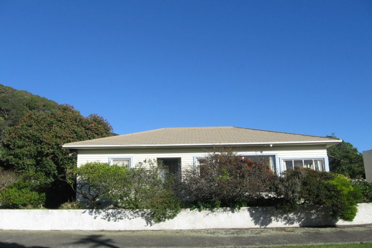 Photo of property in 1 Konini Street, Eastbourne, Lower Hutt, 5013