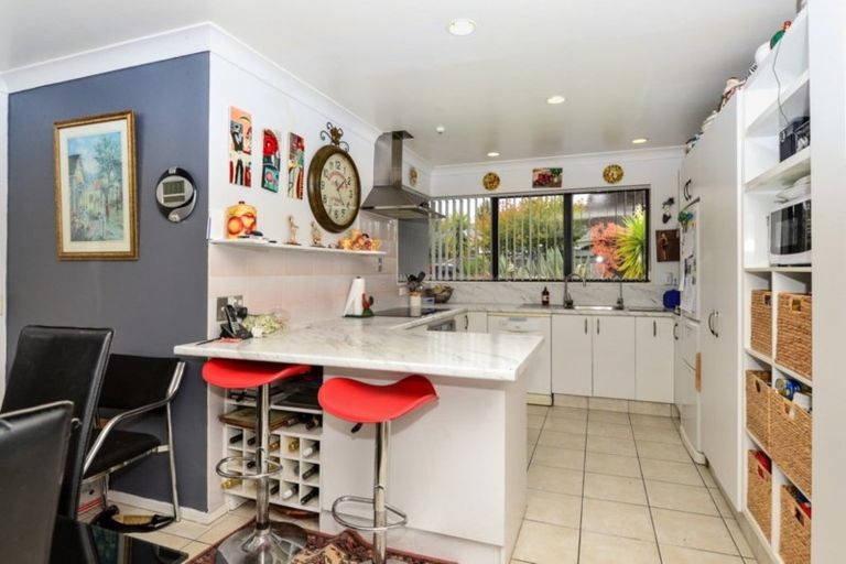 Photo of property in 5 Country Lane, Western Heights, Hamilton, 3200