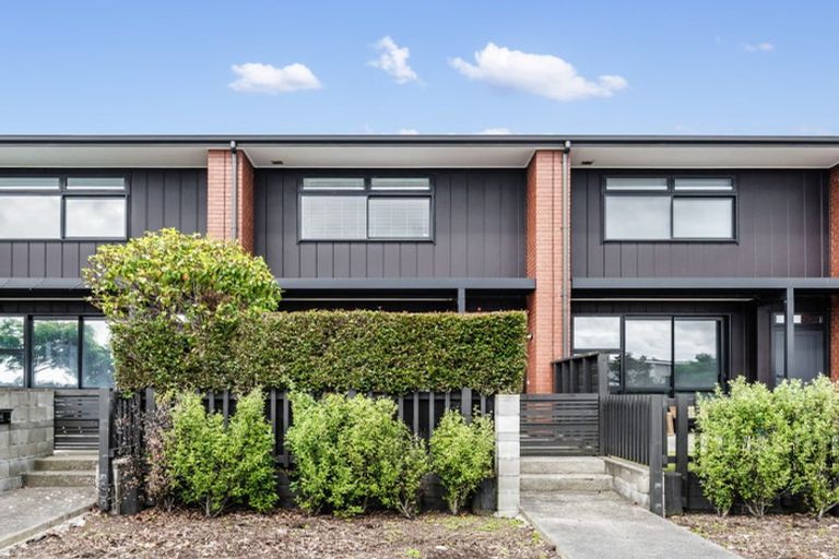 Photo of property in 62 Walter Merton Road, Hobsonville, Auckland, 0616