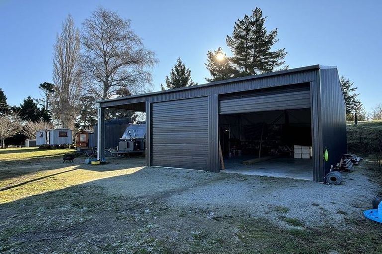 Photo of property in 2 Hill Street, Macraes, Palmerston, 9483