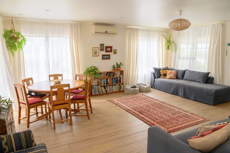 Photo of property in 5 Montego Place, Weymouth, Auckland, 2103