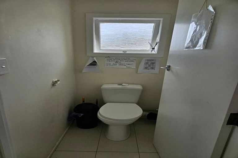 Photo of property in 1/26 Bayswater Avenue, Bayswater, Auckland, 0622