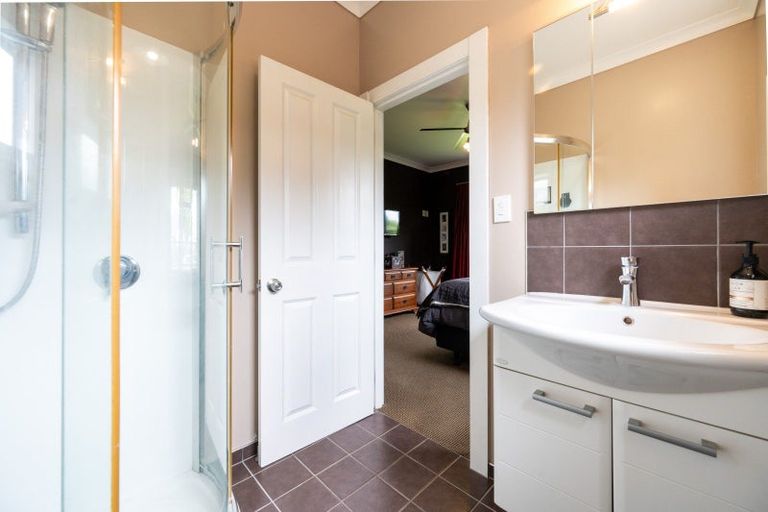 Photo of property in 709 Avenue Road West, Saint Leonards, Hastings, 4120