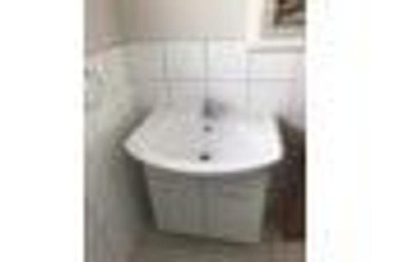 Photo of property in 2/14 Church Square, Addington, Christchurch, 8024