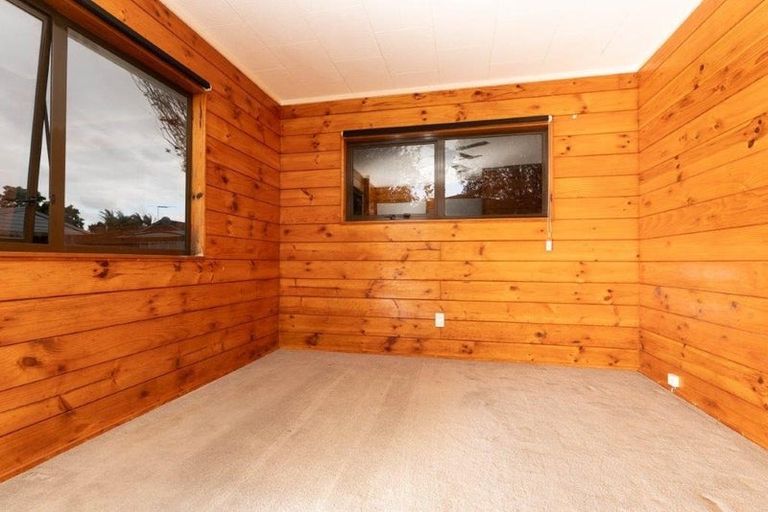 Photo of property in 156 Carnoustie Drive, Wattle Downs, Auckland, 2103