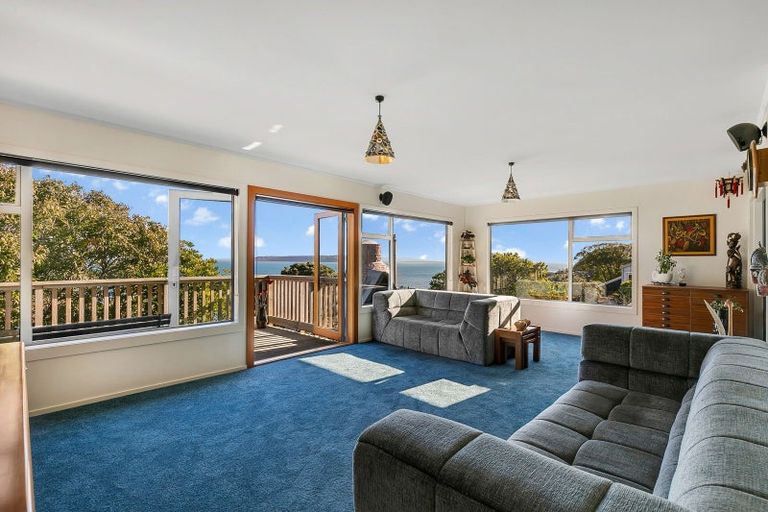 Photo of property in 3a Roys Road, Plimmerton, Porirua, 5026