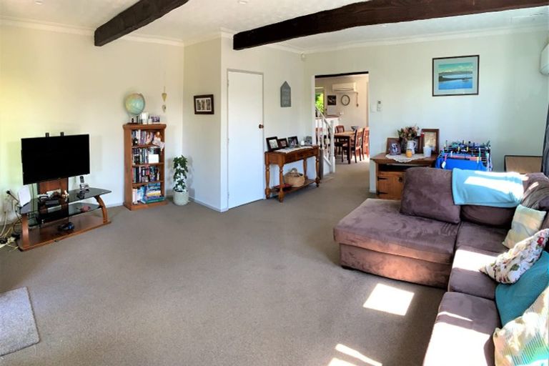 Photo of property in 405 Avonhead Road, Avonhead, Christchurch, 8042