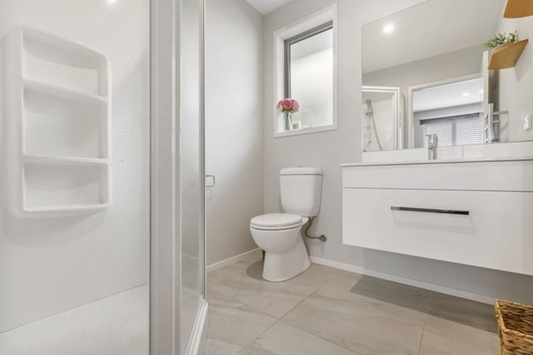 Photo of property in 1040b Papamoa Beach Road, Papamoa Beach, Papamoa, 3118