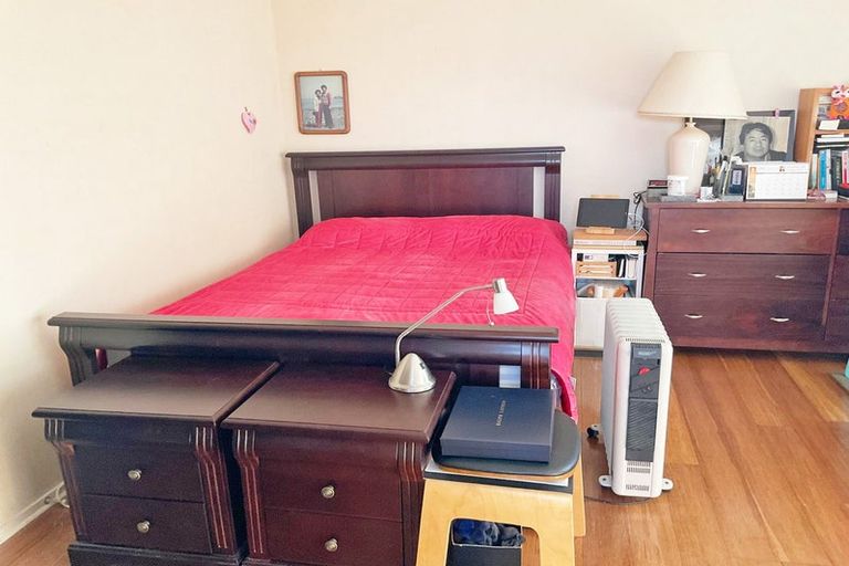 Photo of property in 153 Wiseley Road, West Harbour, Auckland, 0618