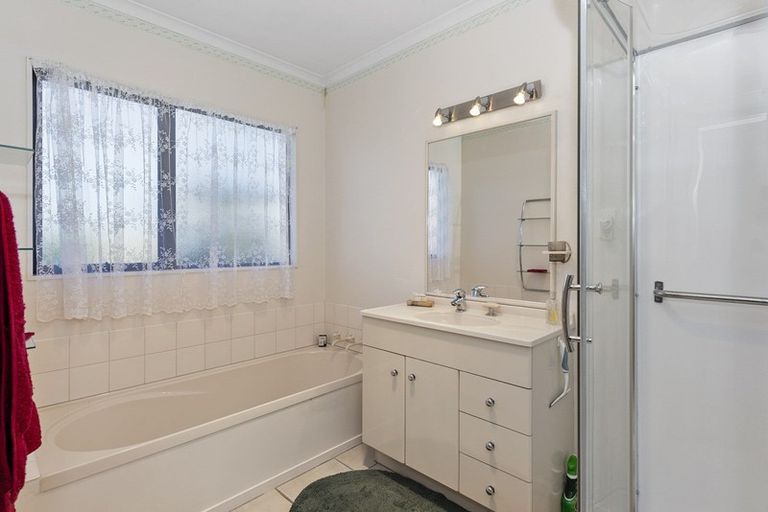 Photo of property in 1155a Heaphy Terrace, Fairfield, Hamilton, 3214