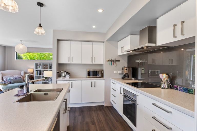 Photo of property in 35 Taiore Crescent, Marshland, Christchurch, 8083