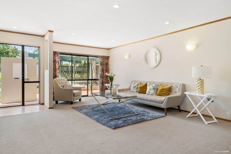 Photo of property in 131 Chivalry Road, Glenfield, Auckland, 0629