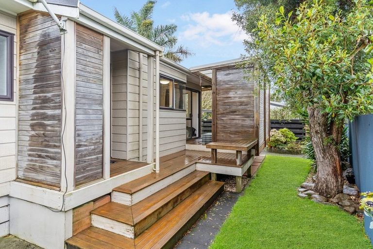 Photo of property in 2/88 Ohauiti Road, Hairini, Tauranga, 3112