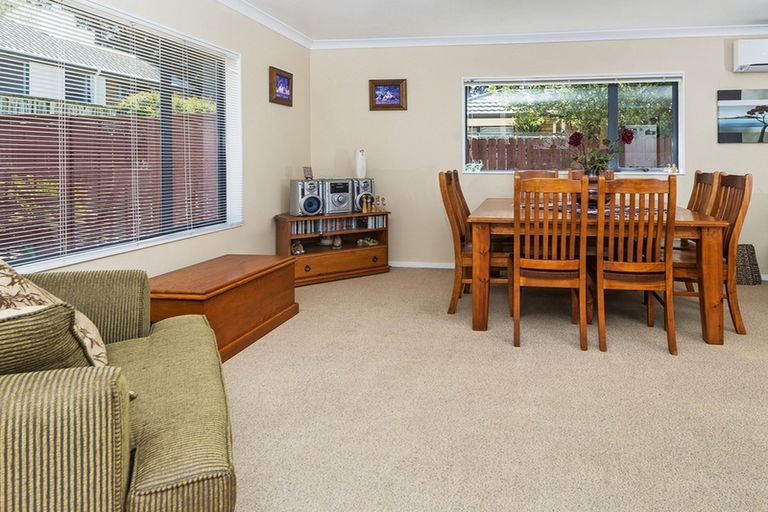 Photo of property in 61a The Glade South, Pukekohe, 2120