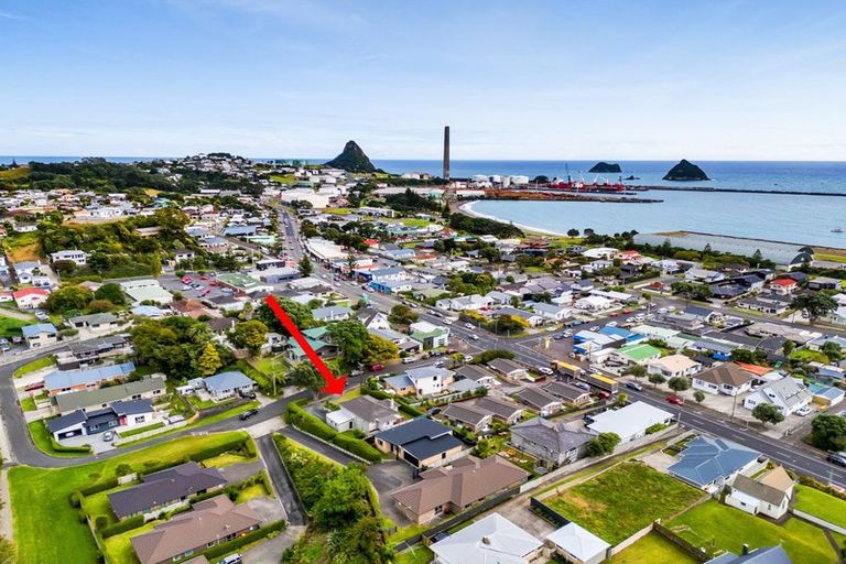 Photo of property in 17 Rainsford Street, Moturoa, New Plymouth, 4310