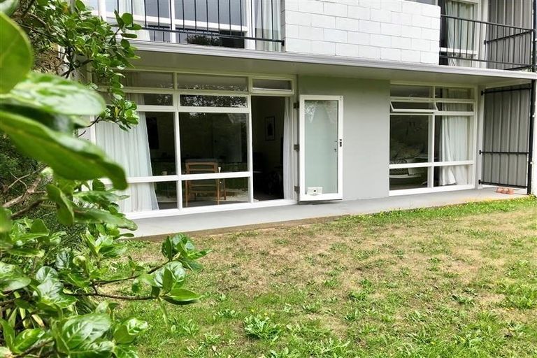 Photo of property in Manston Apartments, 1a/145 Ohiro Road, Brooklyn, Wellington, 6021