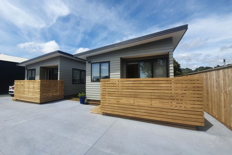 Photo of property in 33 Belt Road, Moturoa, New Plymouth, 4310